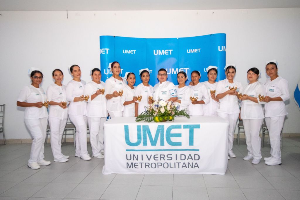 Ceremonia de Cofias y Brazaletes UMET 2025