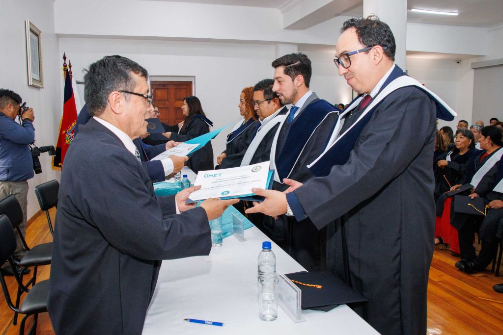 Acto de Graduación del Diplomado Superior en Asistencia Jurídica
