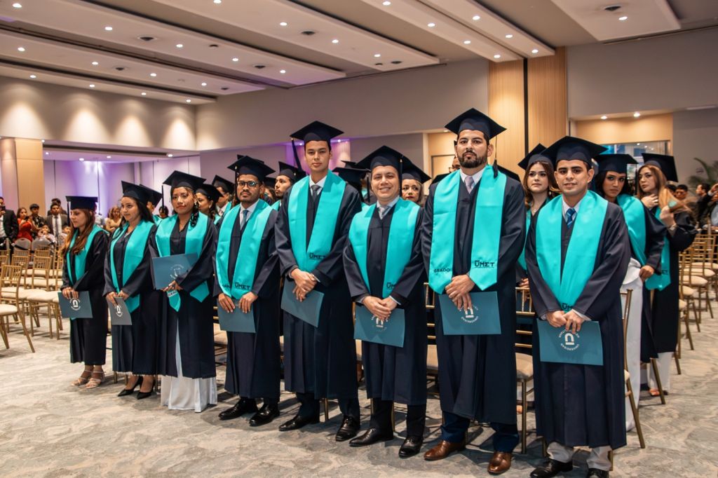 Ceremonia de Graduación UMET