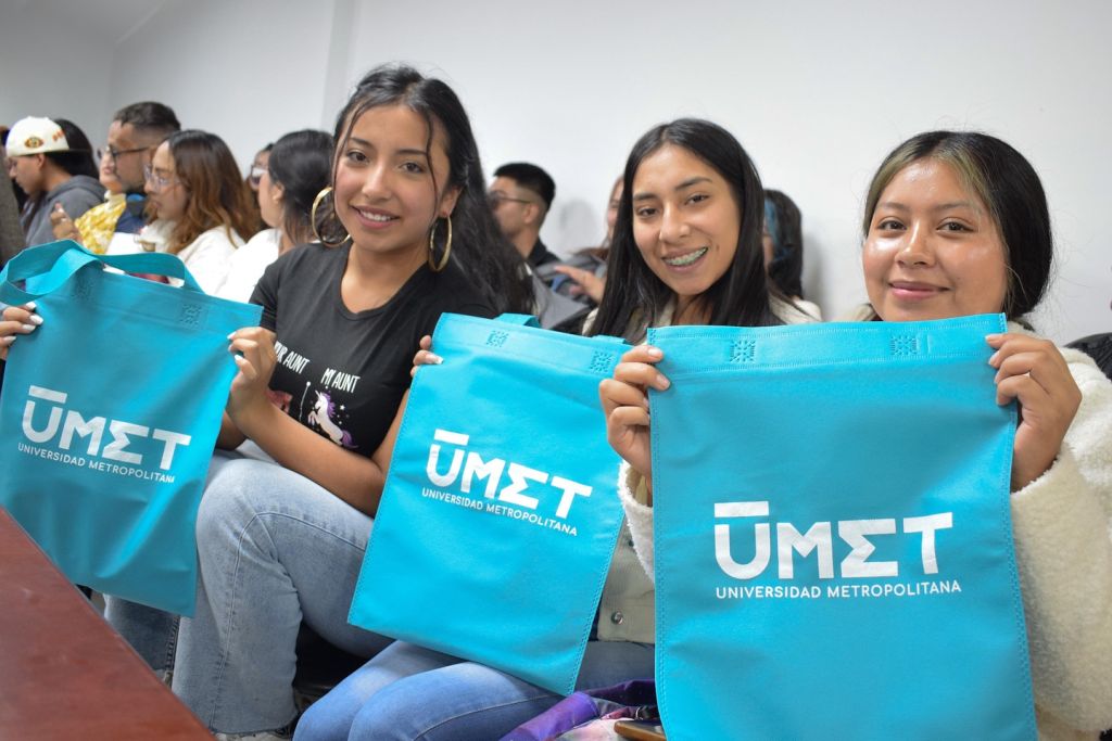 Semana de Familiarización del Periodo Académico 66