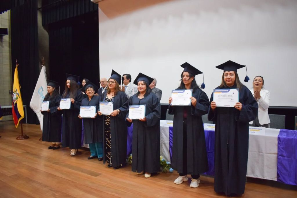 ¡Más de 100 nuevos graduados listos para transformar su entorno!