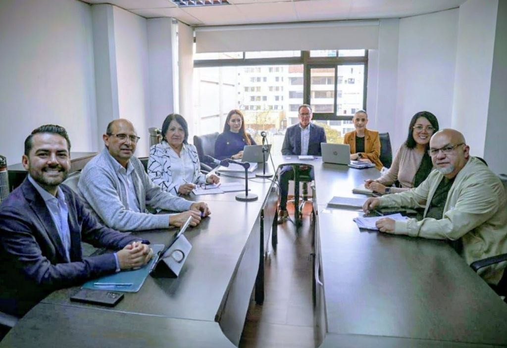 Reunión de trabajo con el Consejero del Consejo de Aseguramiento de la Calidad de la Educación Superior (CACES)