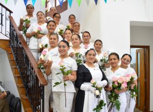 Universidad Metropolitana 78 ceremonia paso luz tecenfermeria umet 1